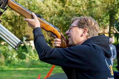 … bis ihm mit dem 299. Schuss Marc Enneper den Garaus macht.