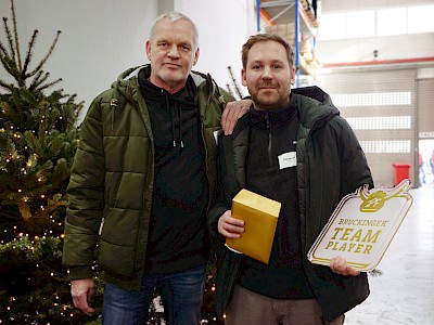 Von der Pike auf bei Brück gelernt: Emanuel Hoff (r.) – vom Azubi zum Meister