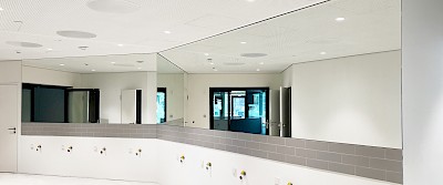 Diese Spiegel messen jeweils ganze 5 x 1,80 Meter.